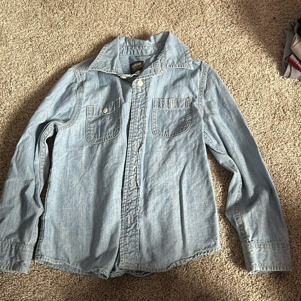 Blue long sleeve shirt